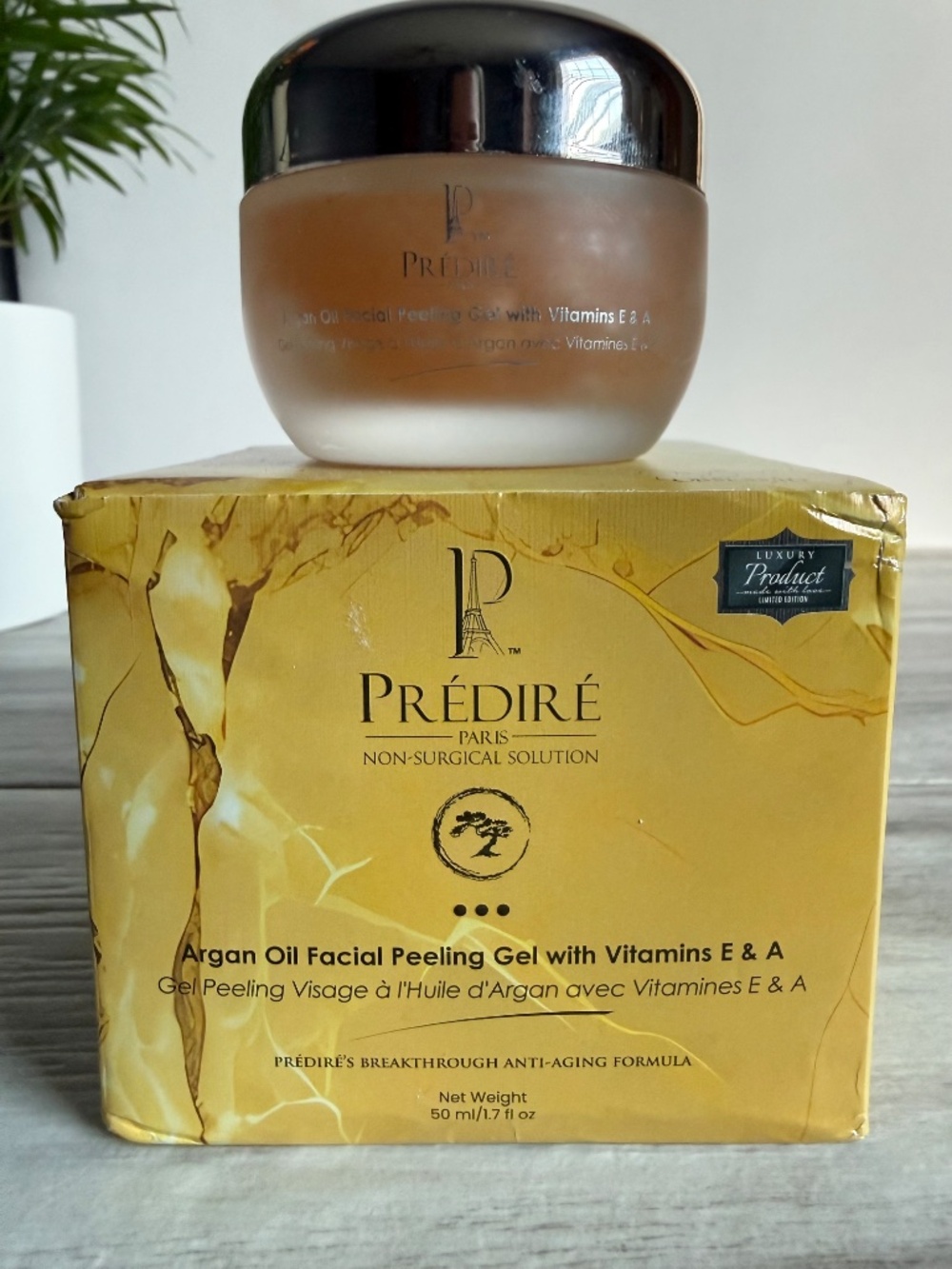 Prédiré Paris Argan Oil Facial Peeling Gel with Vitamin E & A ✨BINB✨